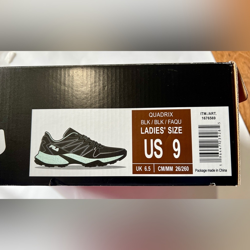 Fila Women's Black and Mint Green Athletic Shoes US Women’s 9 - Picture 13 of 13